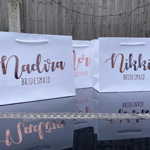 Personalised luxury gift bags for wedding, birthday, bridesmaid gift, wedding gift, bridesmaids proposal. Occasion gift bag image 5