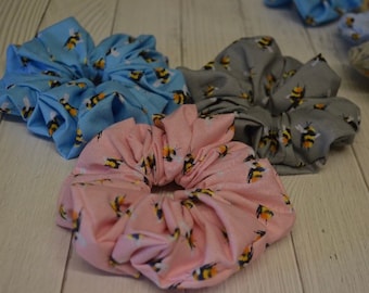 Bee Scrunchie // Hair accessories, Hair tie, Bumble bee gifts, Bee print, Pink, Blue, Grey, Pony tail tie, Scrunchies, cotton
