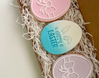 Easter Egg cookies | Letterbox-friendly Easter biscuits | Easter Egg hunt treats | Easter gifts for kids