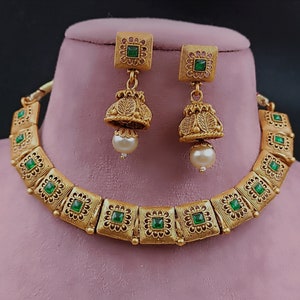 Gold Halskette Set, Ohrringe Jhumki Stil, Bollywood Schmuck, südindischer Schmuck