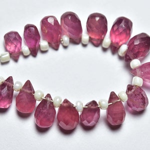 Hermosas cuentas de gotas de rubí - 15 piezas - Briolettes de lágrimas de rubí facetadas naturales más hermosas - El tamaño es 4x6- 7x5 mm #44