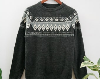 Grey Nordic Style Vintage Jumper - S