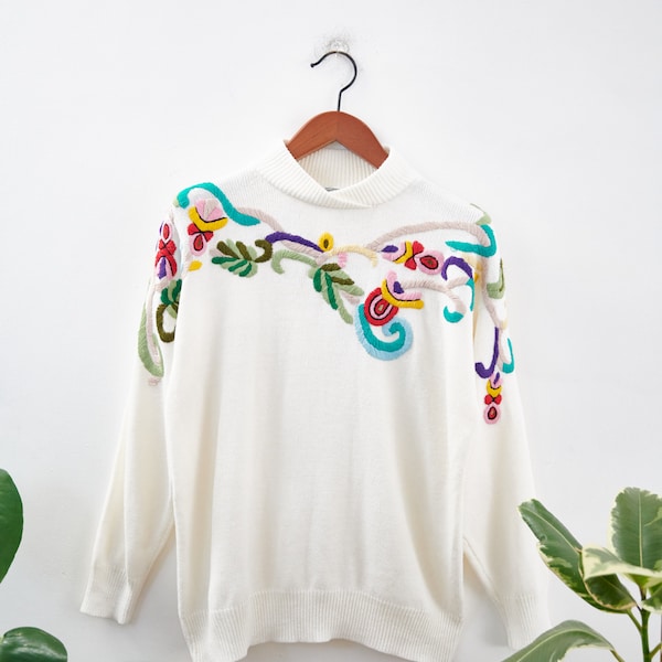 Cream Vintage Jumper with Multi-Coloured Embroidery - L