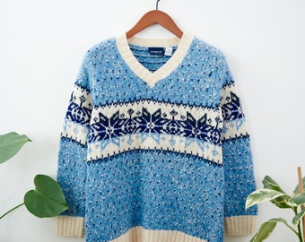 Blue and Cream Nordic Style Vintage Jumper - L