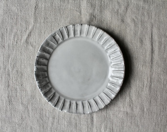 Plato de cerámica, plato para aperitivos, tallado, vajilla blanca, wabisabi