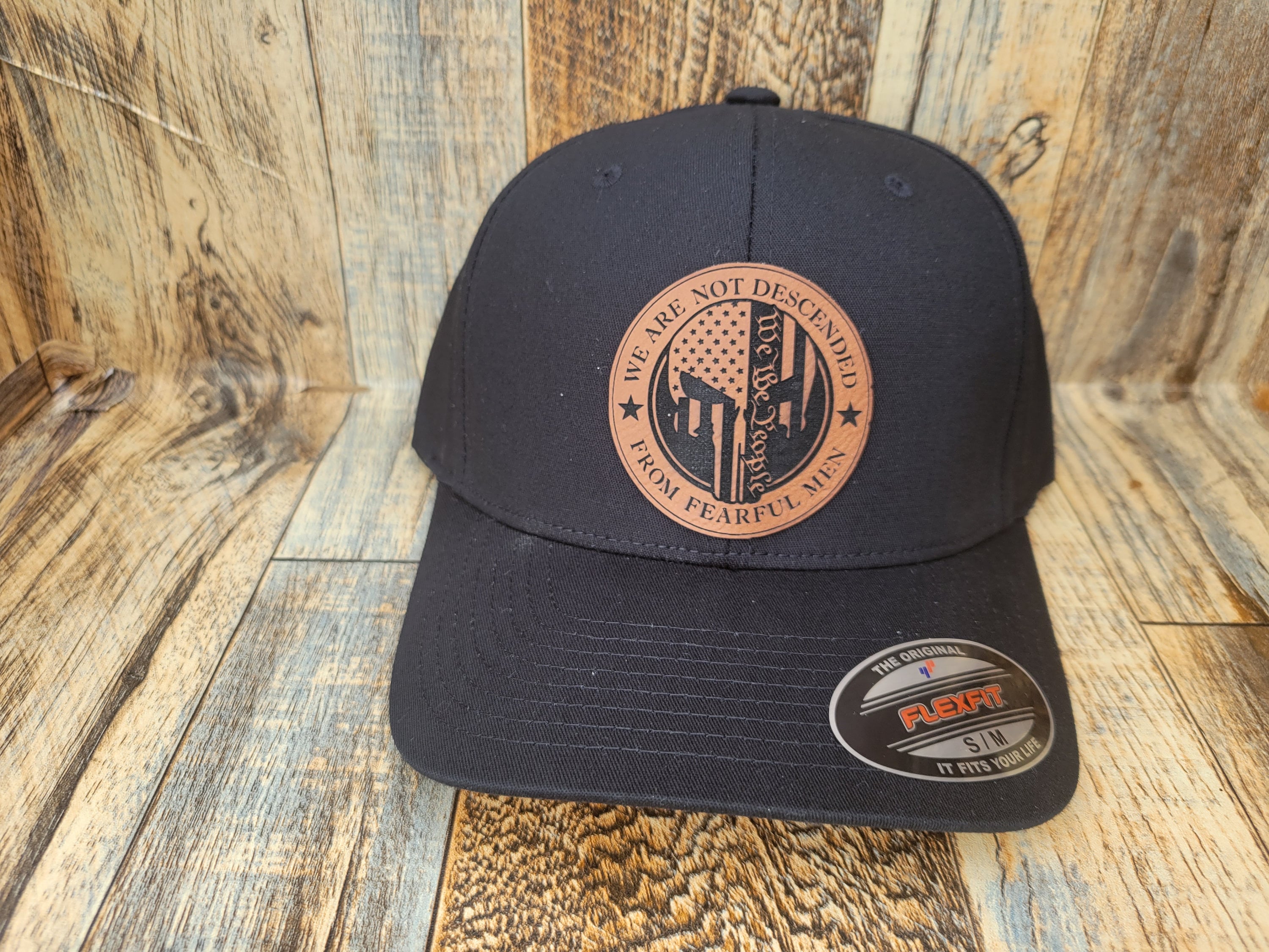 Tijeyi Snapback Chapeaux pour hommes Flat Bill Casquette de baseball réglable Chapeau de camionneur pour papa, drapeau américain, pirate, crâne casquettes cool, Noir 1