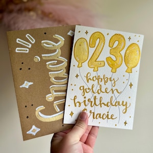 Personalisierte goldene Geburtstagskarte für den Geburtstag Handgemalt benutzerdefinierte Alter anpassbar-Meilenstein Geburtstag, enthält Namen, 25., 22., 30., 21., 18.- golden
