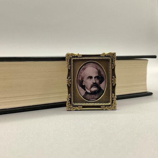 Nathaniel Hawthorne Picture Magnet