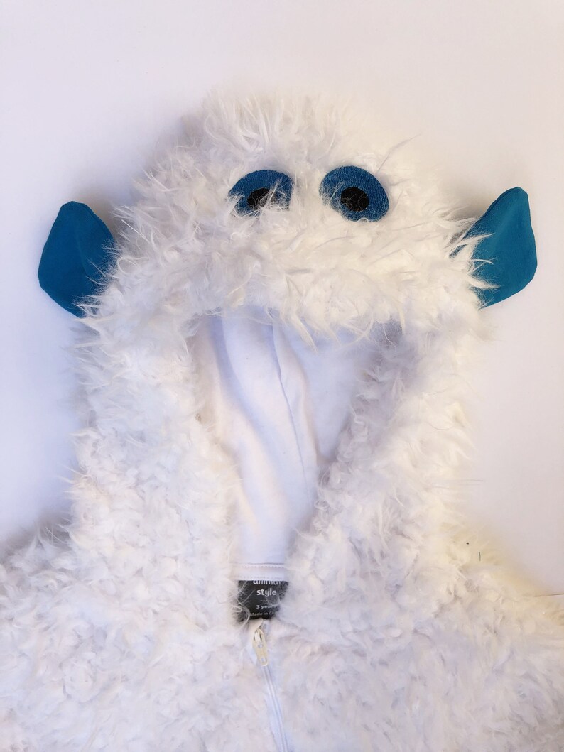 Baby Yeti Big Foot Abominable Onesie Body Suit perfect for winter zdjęcie 4