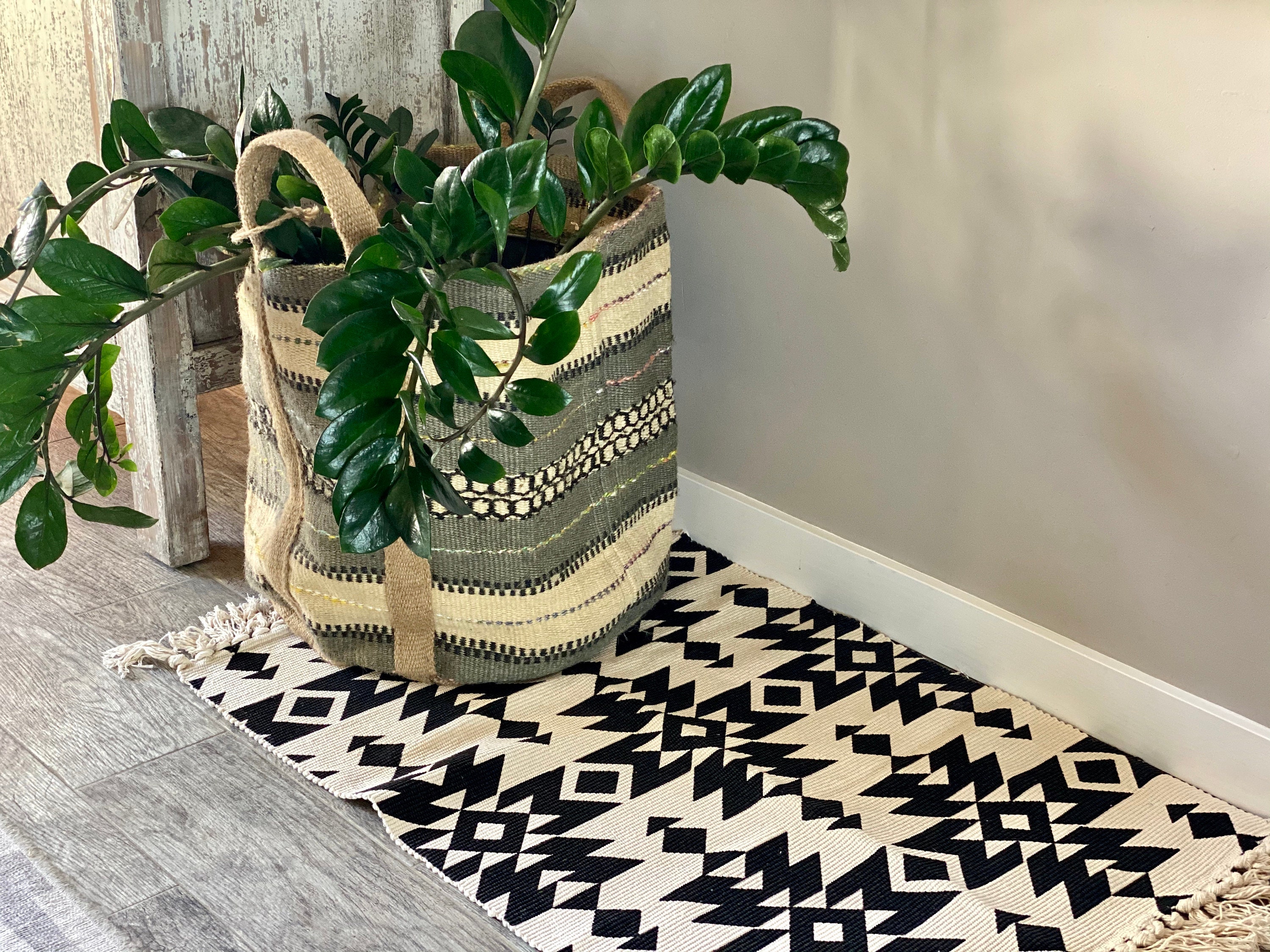 Black and Cream Boho Rug Small Area Rug Tribal Style Rug Etsy