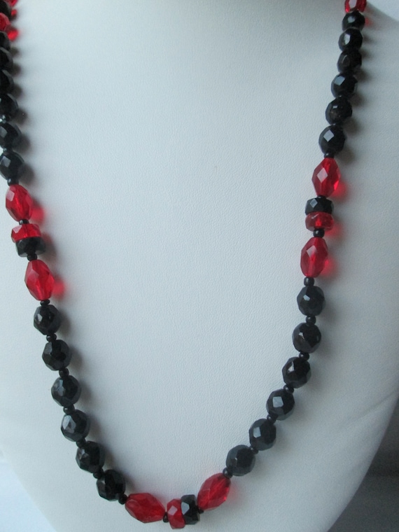 Bohemiam Glass Red Black Bead Necklace