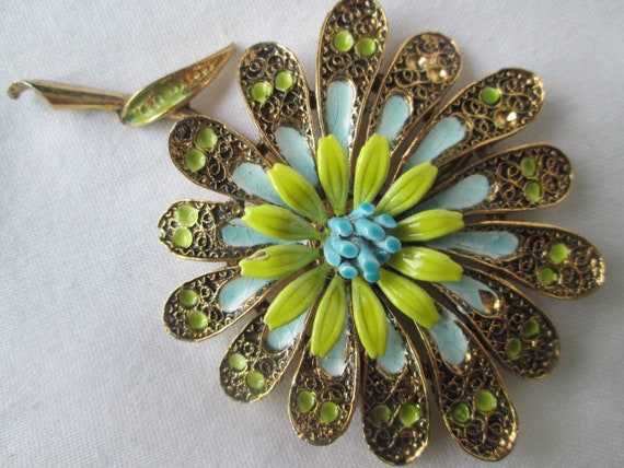 Capri Signed Flower Gold Tone Enamel Filigree Bro… - image 1