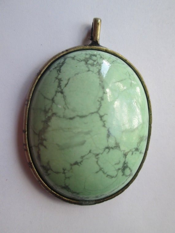 Vintage Large Natural Green Gemstone Pendant set i