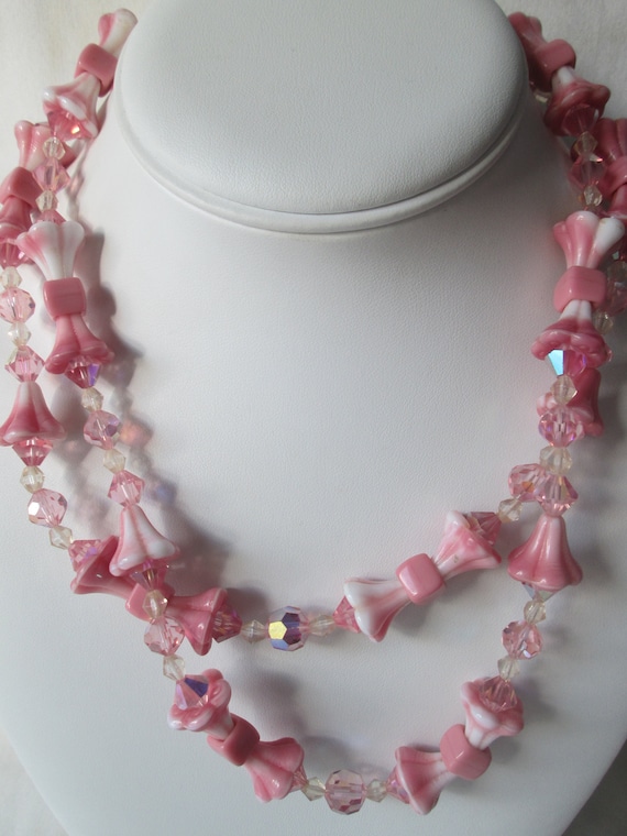 1940s Pink Poured Glass Crystal 2 Strand Bead Lily