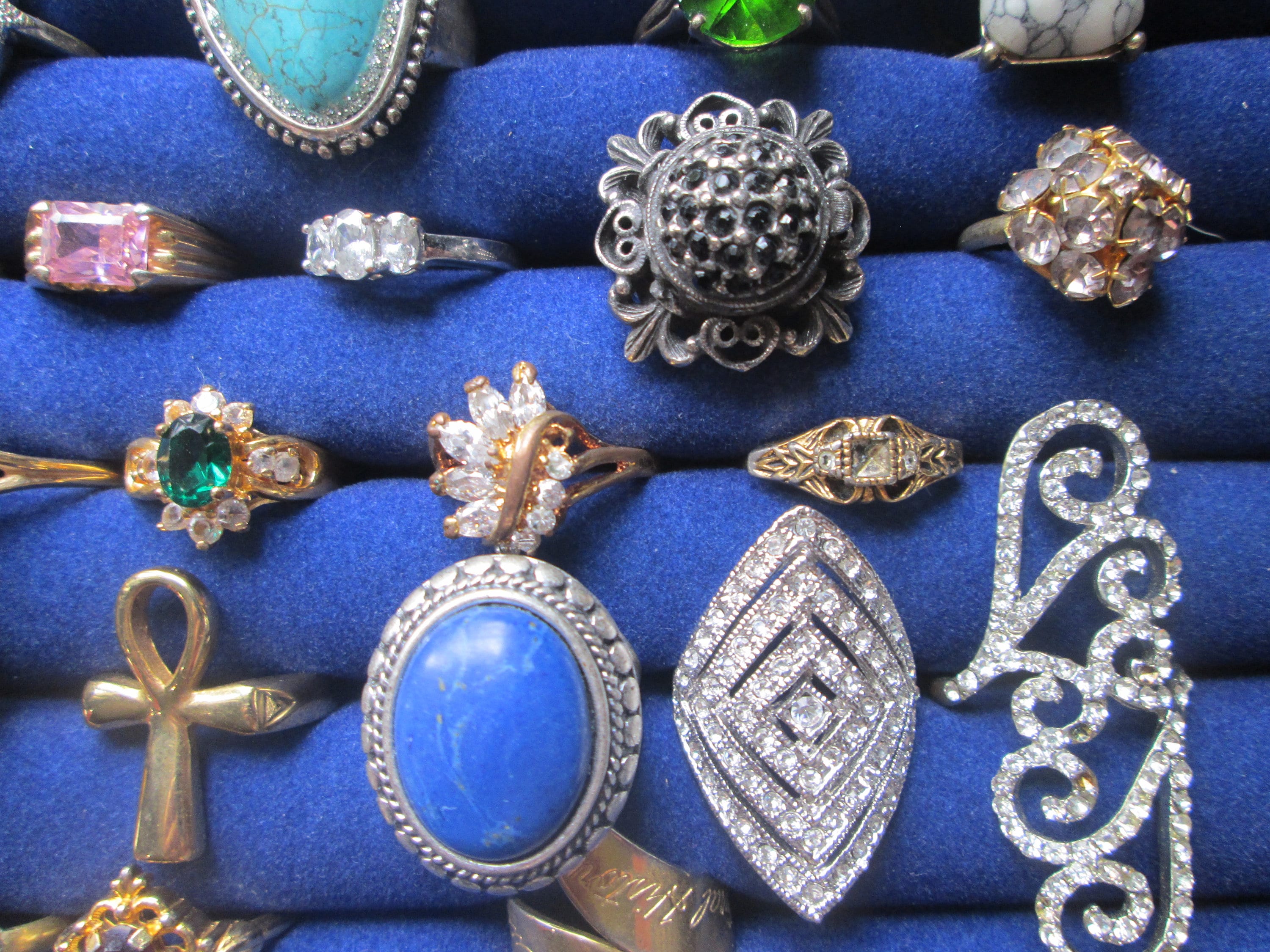 45pc Costume Jewelry Vintage Ring LOT - Etsy 45pc Costume Jewelry Vintage Ring LOT - Etsy