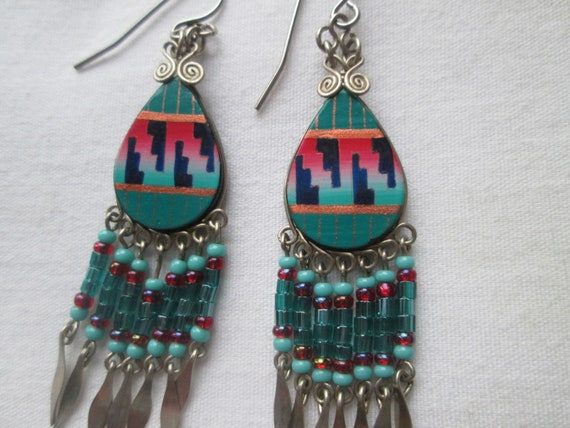 Vintage Native Hand Made Beaded Dangle Drop Earri… - image 1