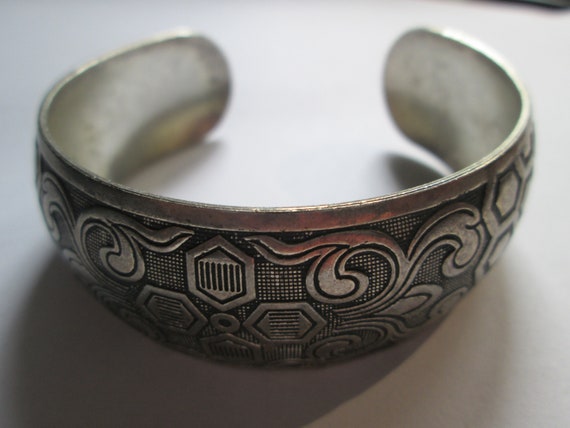 Vintage Chinese Silver Embossed Cuff Wide Bracelet - image 2