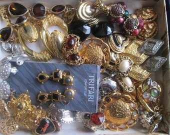 32pc Vintage Clip Earrings LOT Trifari Napier Unsigned More