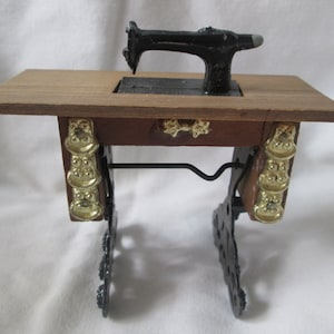 Vintage Dollhouse Miniature Sewing Machine Metal Wood