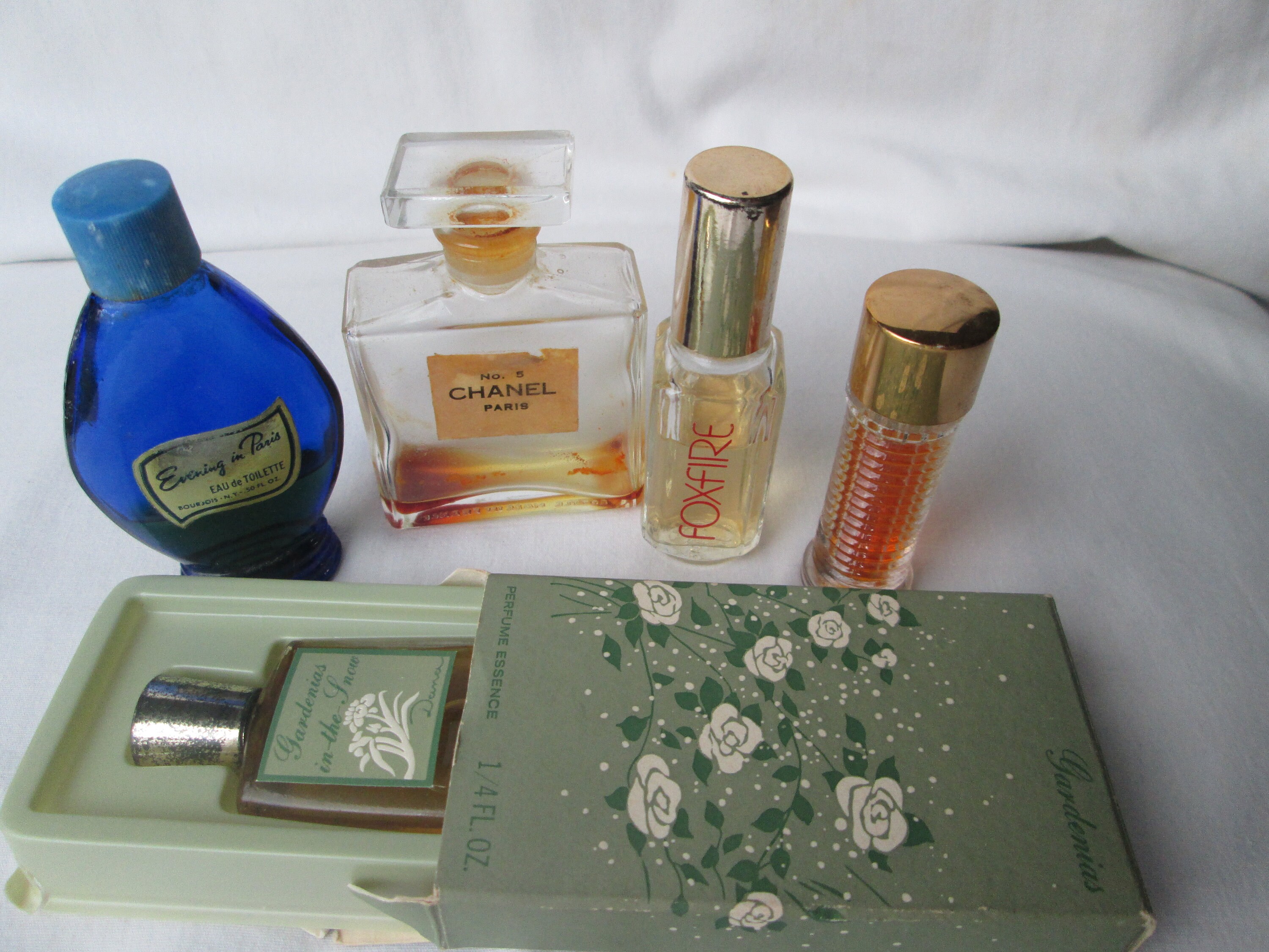 Stocking Stuffers Vintage COCO and 5 CHANEL EDT Miniature Perfume .13 –  Perfume Gallery