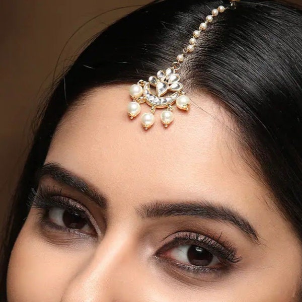 Delicate Maang tikka/Kundan Tikka/ Indian Jewelry/ Indian Wedding Jewelry/ Pakistani Jewelrr/ Matha patti/ Indian forehead jewelry