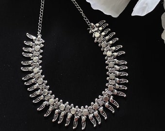 Only 39.90 SALE Clear Nearly 12 Thick Lucite Dried Blue Flower on 24 Sterling Snake Necklace