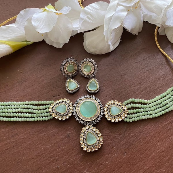 Kundan choker/Green choker/ Indian choker/ Victorian Choker/ Indian wedding jewelry/Sabyasachi Necklace /Pakistani Jewelry/ Rajasthani