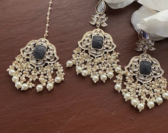 Set di Kundan Tikka e orecchini: gioielli da sposa indiani