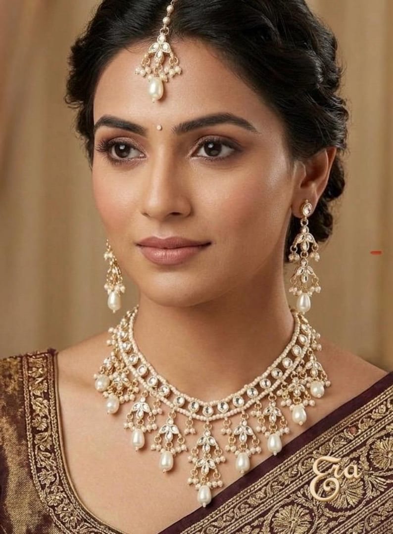 Delicate Kundan Choker Necklace, Matte Gold Indian Jewelry/White Pearl Kundan Necklace Set/tikka/Indian wedding jewelry/Bridal necklace set image 1