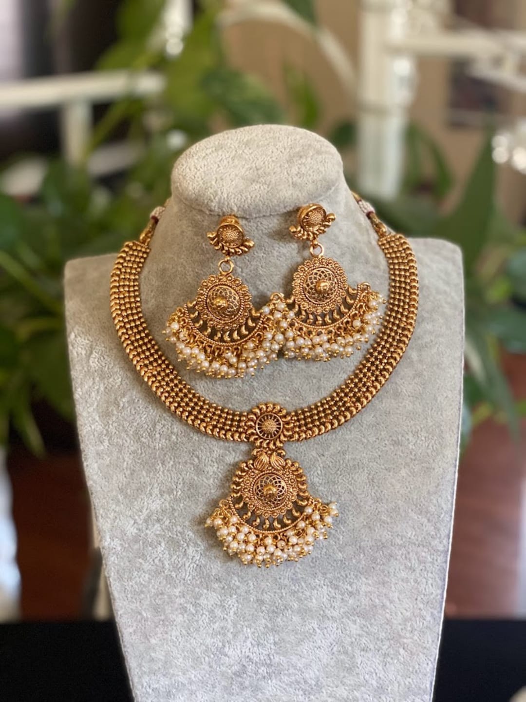 Gold Plated Indian Choker Necklace/pearl Guttapusalu Temple