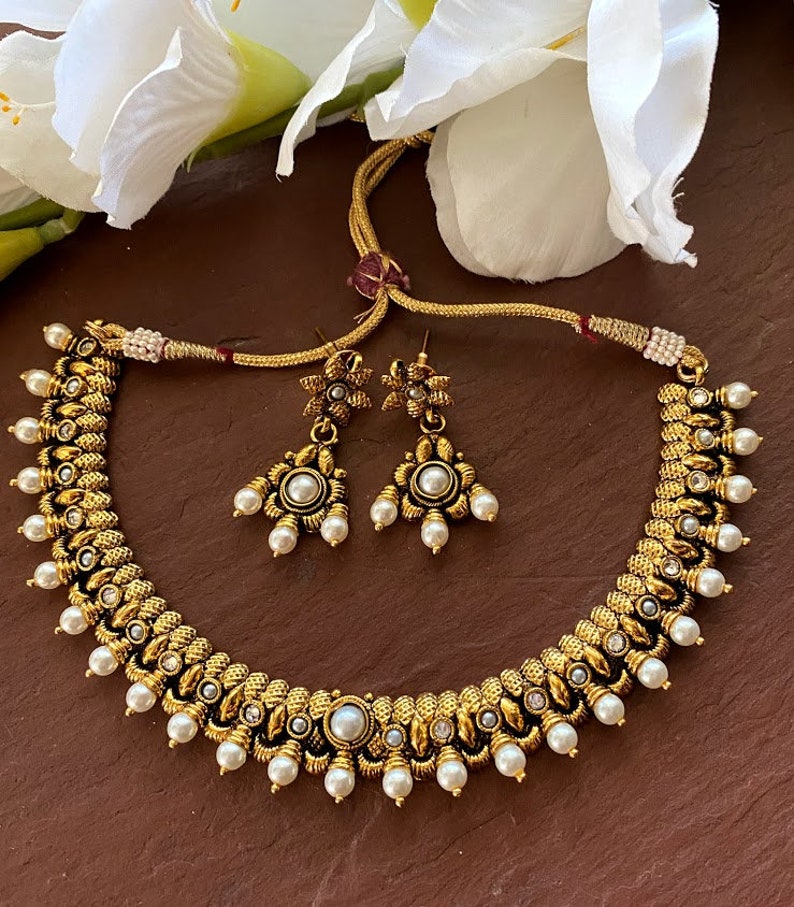 Gold Necklace Indian Gold Necklace Set Indian Choker Pearl Necklace guttapusalu necklace temple jewelry jhumkas South Indian jewelry