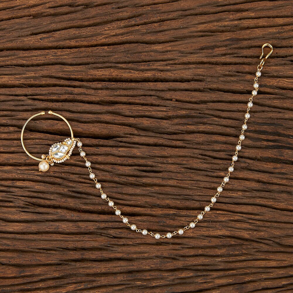 Simple nath on sale design gold