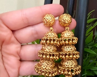 Jhumkas/ Indian Earrings / Gold Jhumka Earrings / Kundan Earrings / Pearl Jhumki / Jumki / Gold cluster dangle Earrings/ Yellow gold Jumki
