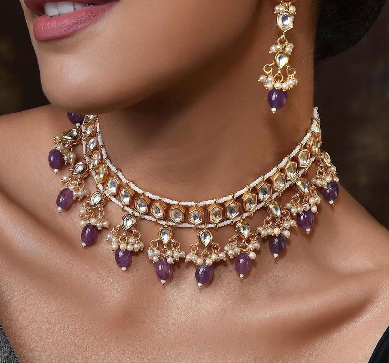 Delicate Kundan Choker Necklace, Matte Gold Indian Jewelry/White Pearl Kundan Necklace Set/tikka/Indian wedding jewelry/Bridal necklace set image 9