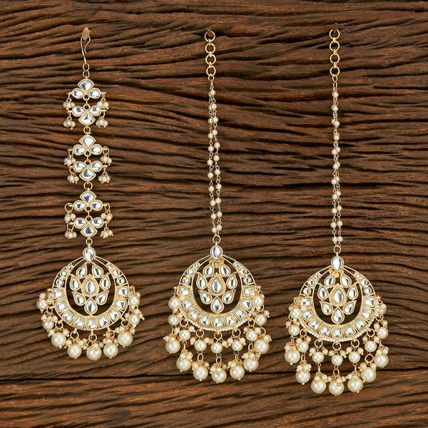 Kundan mangtikka set /Pearl maangtikka set/kundan tikka set/ indian jewelry/ indian wedding jewelry/ tikka set with earrings