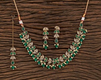 Collier ras de cou à pois vert menthe/Collier antique en or terne/Collier indien/Bijoux indiens/Collier délicat/Rou de cou indien/Délicat