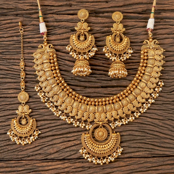Antique Gold Choker/ Indian choker Necklace/ Temple Necklace Set/South Indian Wedding Jewelry/Bridal Jewelry/Amrapali Jewelry/ Bridal Choker
