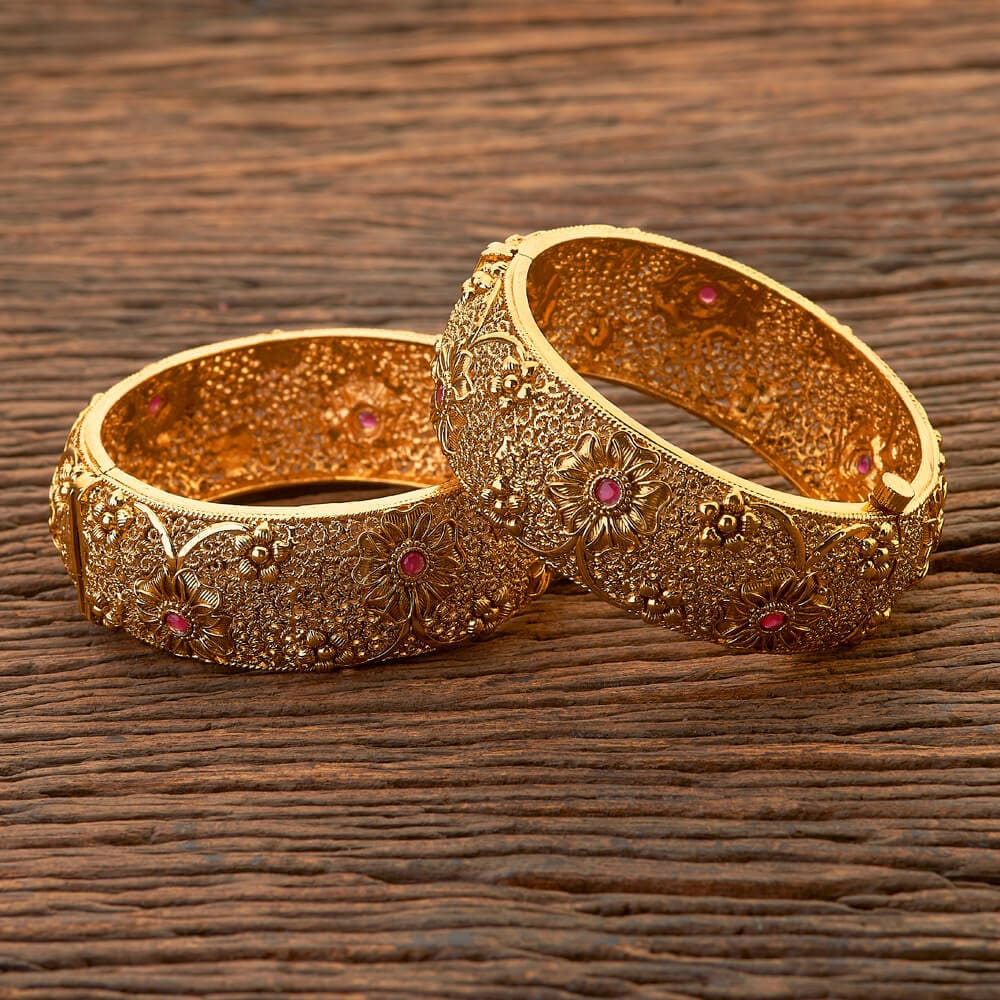Hand kada design in gold best sale