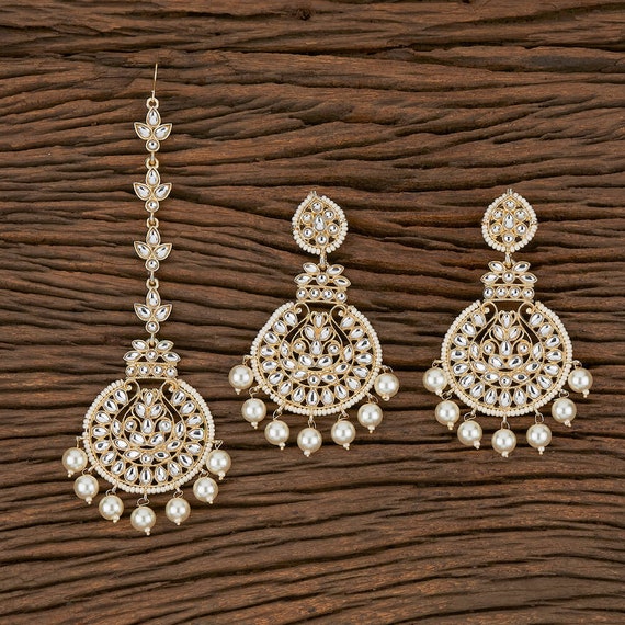 Kundan Tikka and Earrings Set /pearl 