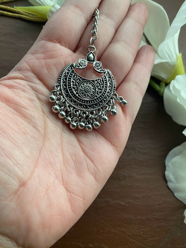 Silver metal maang best sale tikka