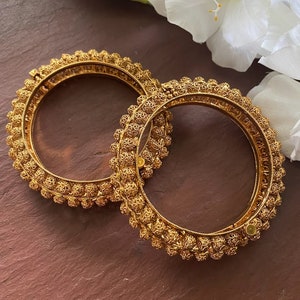 Gold Bangles/ Indian Bangles/ Antique gold Kada/ openable bangles/ temple jewelry / Filgree bangles/ south indian jewelry/ kangan