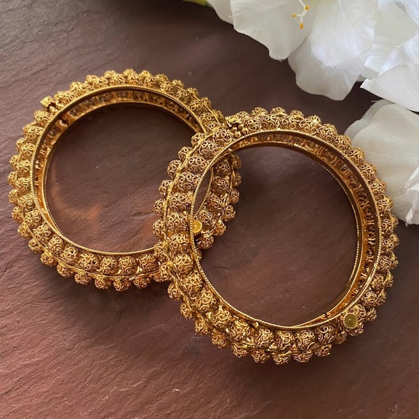 Gold Bangles/ Indian Bangles/ Antique gold Kada/ openable bangles/ temple jewelry / Filgree bangles/ south indian jewelry/ kangan