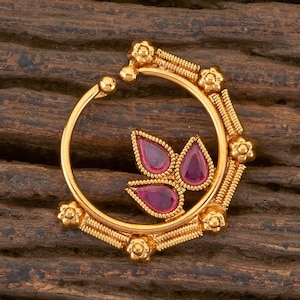 Nose Ring/ Indian Nose Ring/ Gold Nath /Kundan Nose ring/ Indian Wedding Jewelry/ Bridal Jewelry/ Nathini /Marathi Nath/maharashtrian Nath