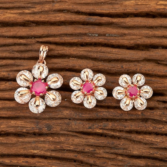 Rose Gold Ruby Pendant Set With 