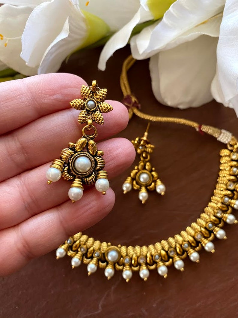 Gold Necklace Indian Gold Necklace Set Indian Choker Pearl Necklace guttapusalu necklace temple jewelry jhumkas South Indian jewelry
