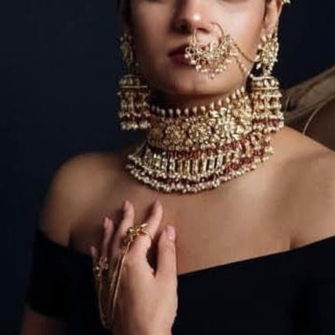 anushka sharma wedding necklace price
