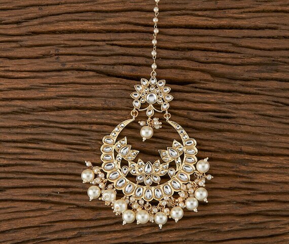 Pearl shop maang tikka