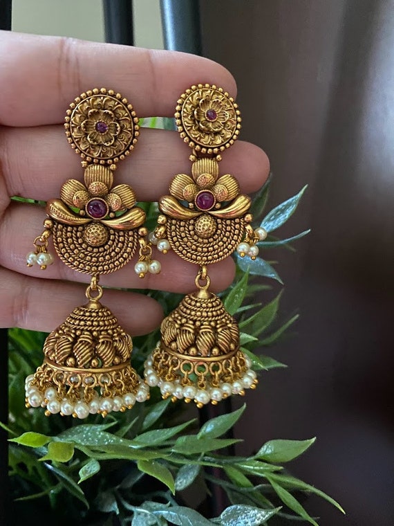 Matte Gold Jhumka/kemp Jhumkas/ South Indian Earrings/ Polki
