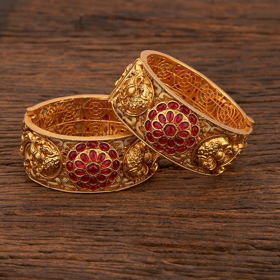 Amrapali gold best sale bangles