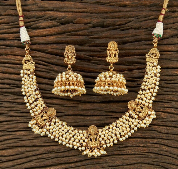 Pearl choker shop sets